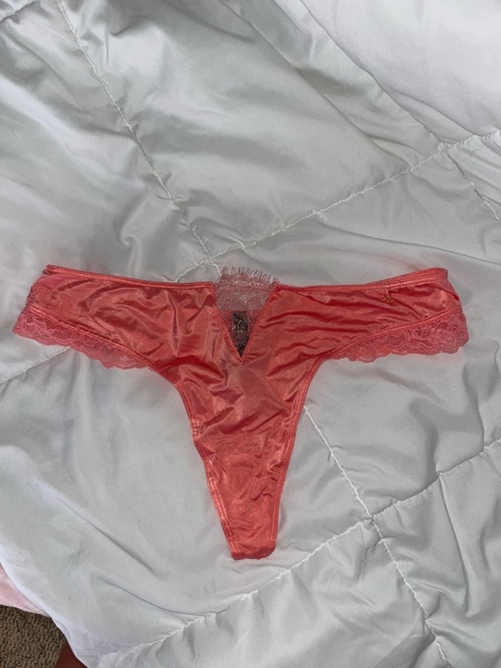 Victoria’s Secret Thong Size Large